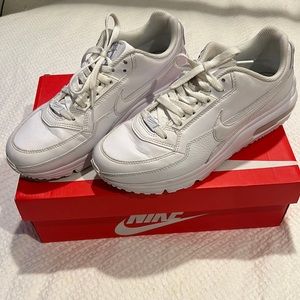 Nike AIR MAX LTD 3, white, size 8 1/2 worn a handful of times.